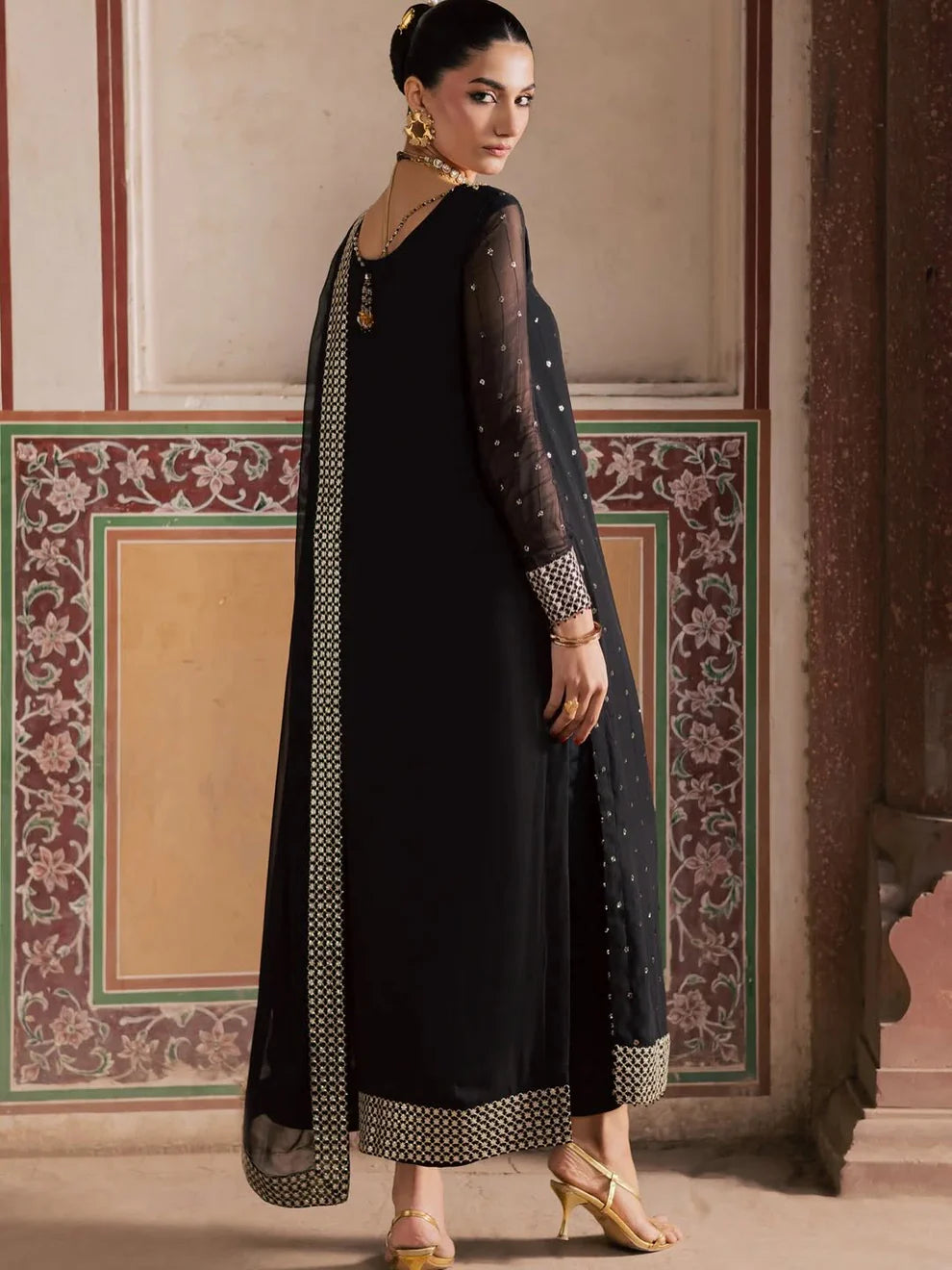 Amaal Embroidered 3pc