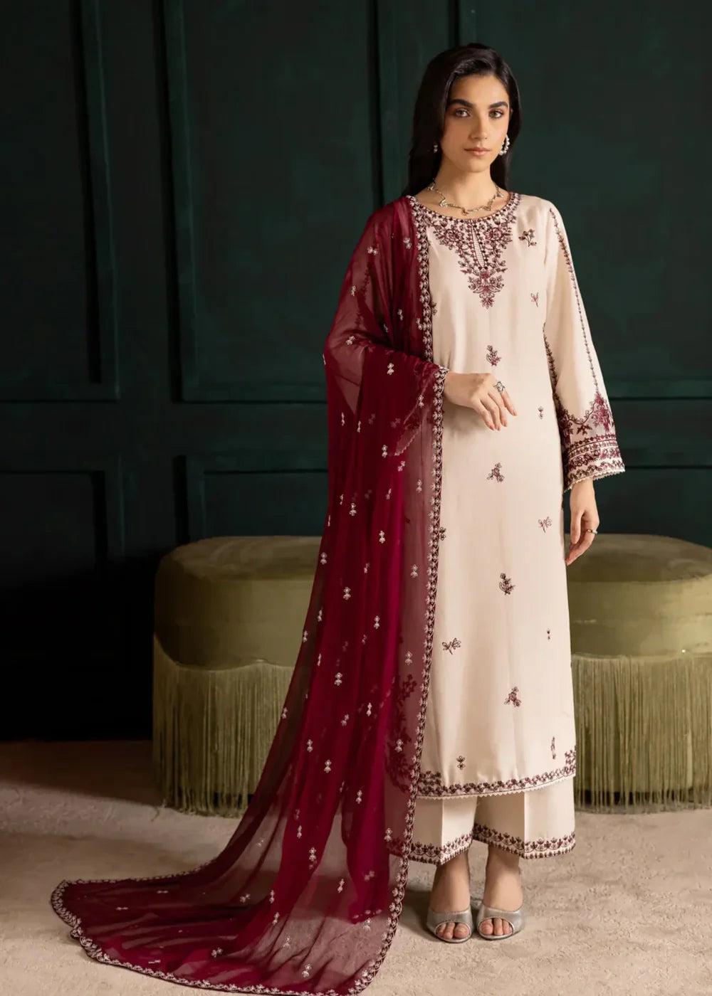 Lvory Rua Embroidered-3pics