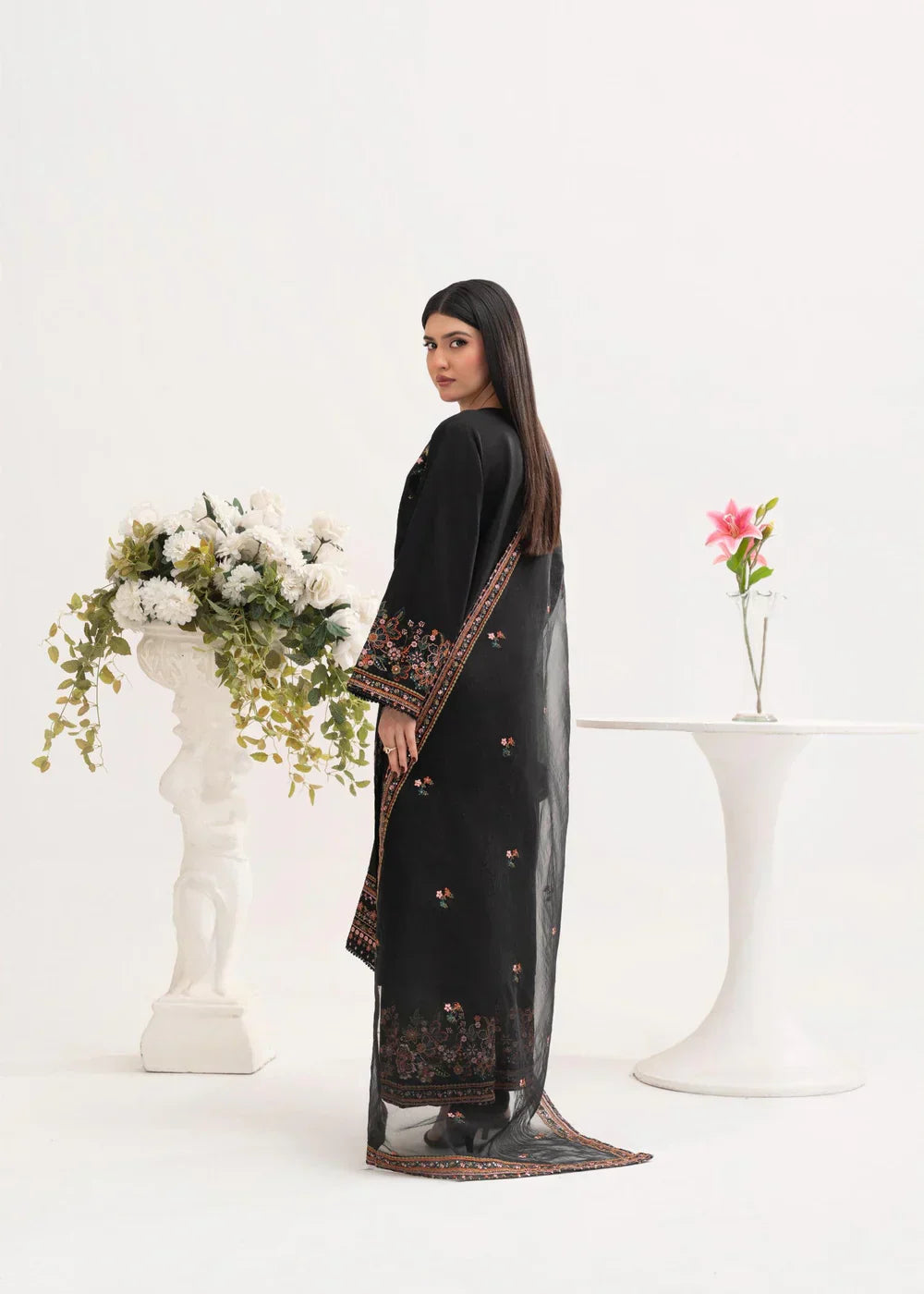 HAREEM EMBROIDERED 3PCS